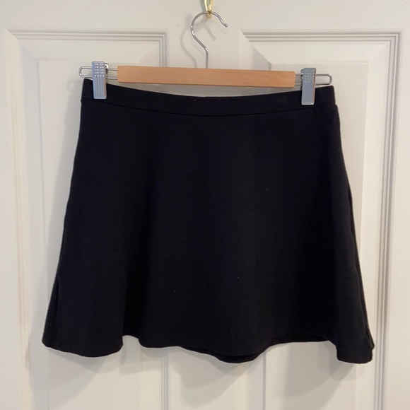 American Apparel Black A-Line Skirt - Picture 1 of 2